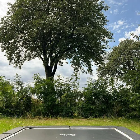 Nyaraló Authentic On Mon With Magnificent Nature *